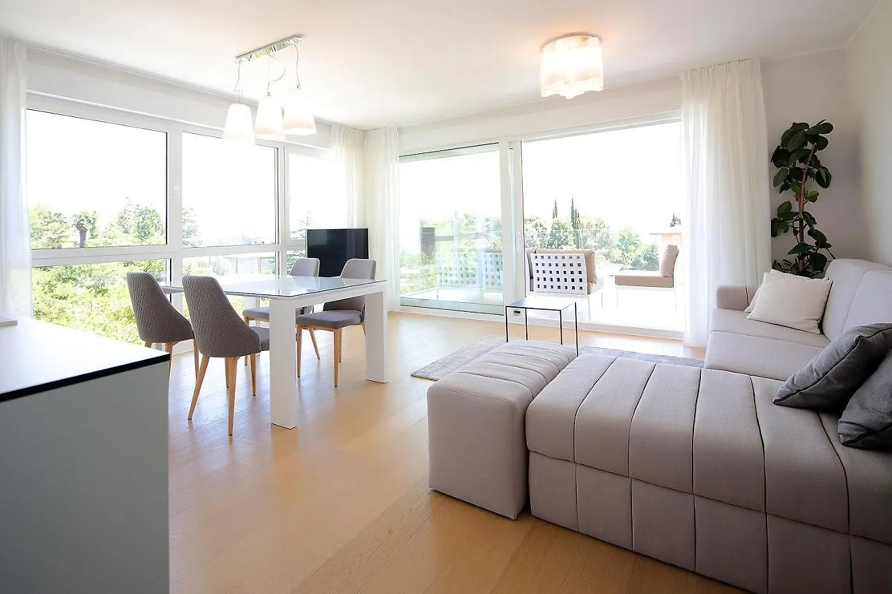 New Apartment With Swimming Pool Near The Beach Ičići Kroatien