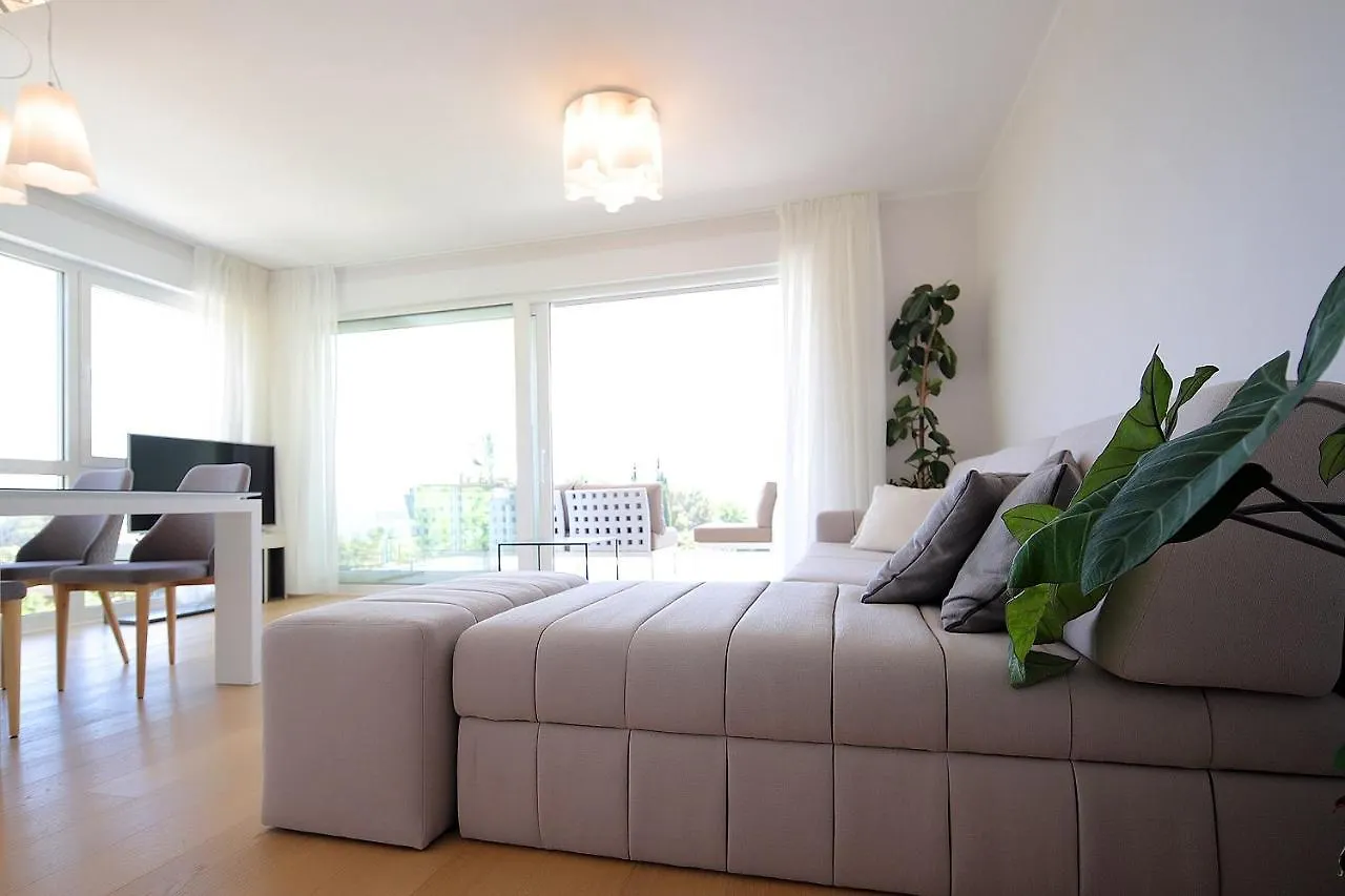 New Apartment With Swimming Pool Near The Beach Ičići