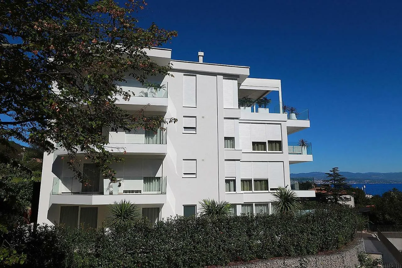 New Apartment With Swimming Pool Near The Beach Ičići Kroatien