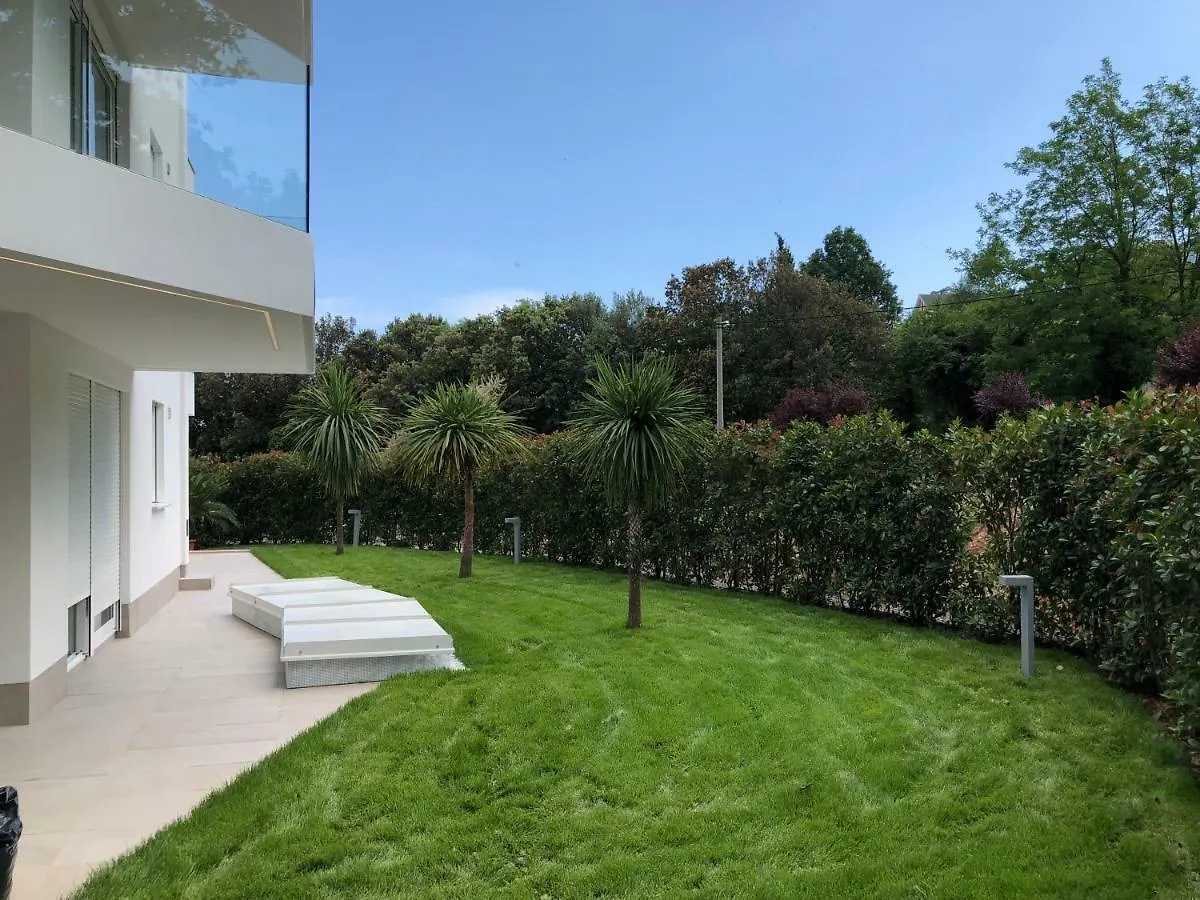 New Apartment With Swimming Pool Near The Beach Ičići 0*,  Kroatien